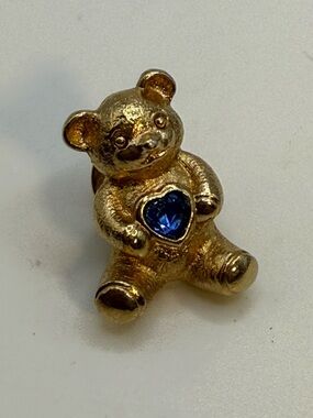 Avon Teddy Bear Brooch Gold Tone Blue Heart Rhinestone Vintage Pin